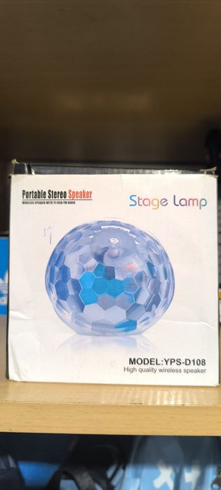 Coluna de som com led