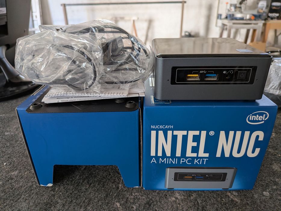 Nini computador Intel nuc.