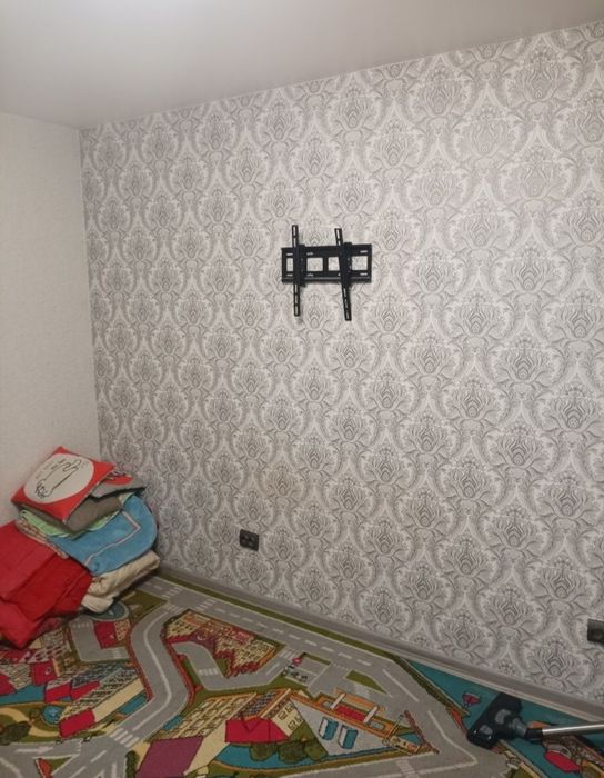 Квартира 2х кімнатна.Волочиськ.Центр.