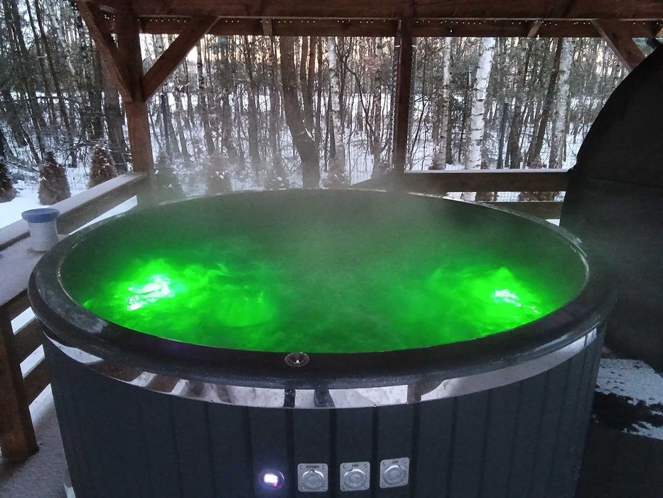 Domek z jacuzzi na wynajem w Komarówce gm. Sosnowica