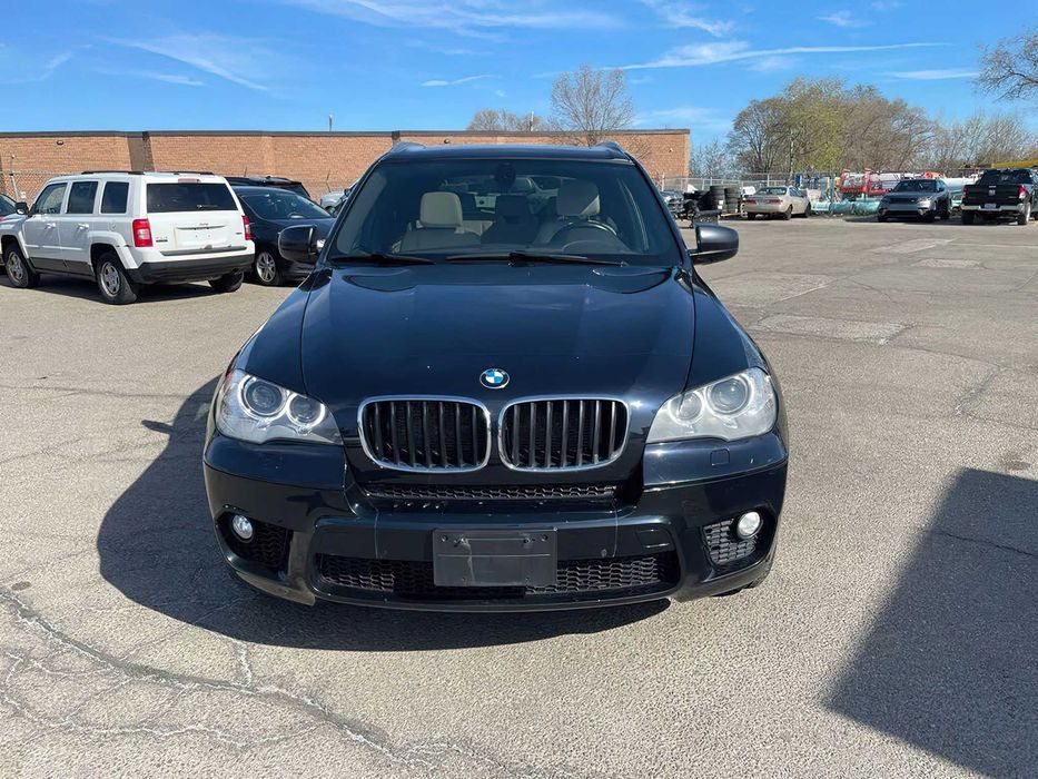 BMW X5      2012