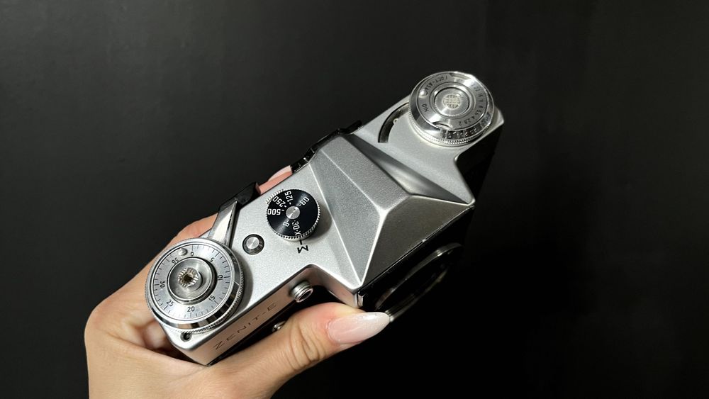 Analogowy aparat Zenit - E