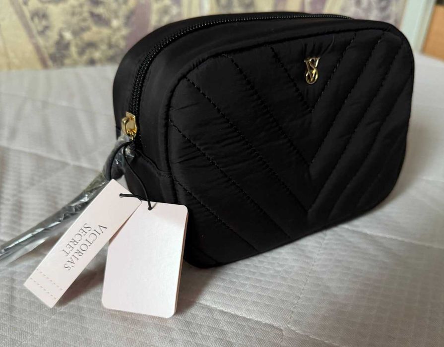 Дорожня косметична сумка ( Victoria`s Secret). Нова