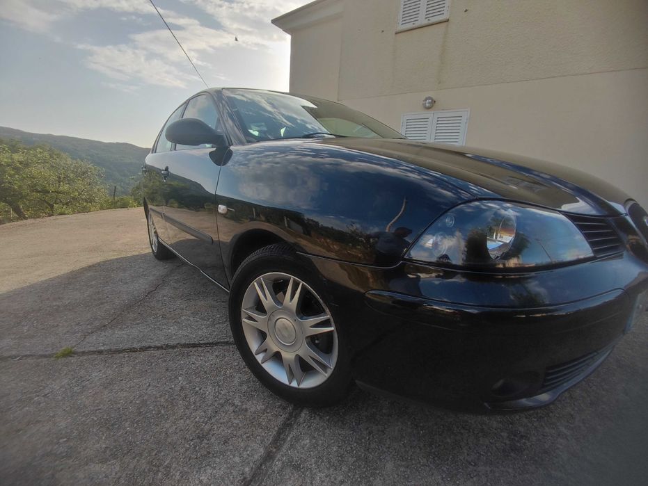 SEAT Córdoba 1.4 TDI • Gasóleo • 2.300€
