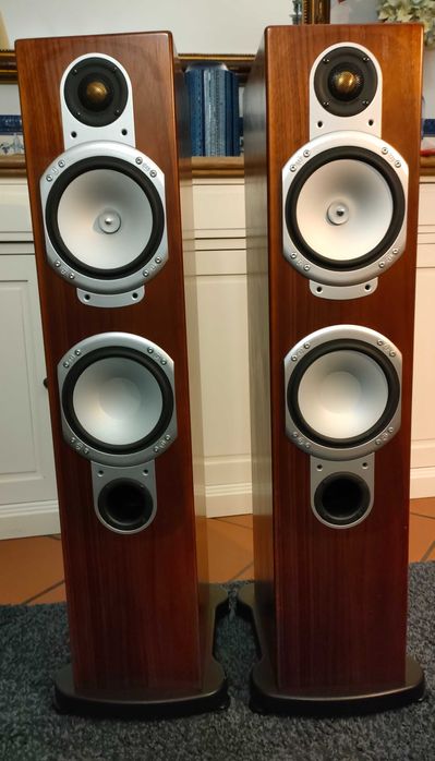 Colunas Monitor Audio RS6