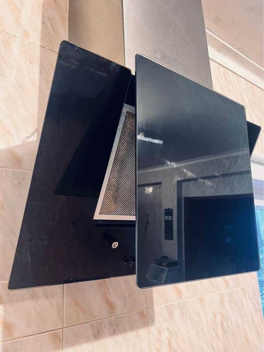 Exaustor de Parede Hisense | 60x33,5 cm | 650 m³/h | Aço inoxidável