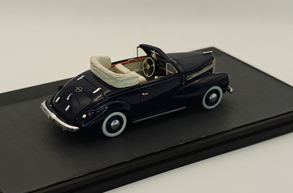 Matrix 1/43 Mercedes-Benz 540K, Opel Kapitan Hebmuller
