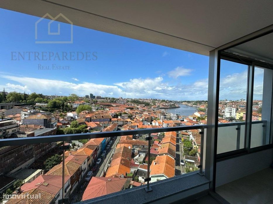 Para arrendar apartamento T4 mobilado com vistas do Rio Douro na Av...