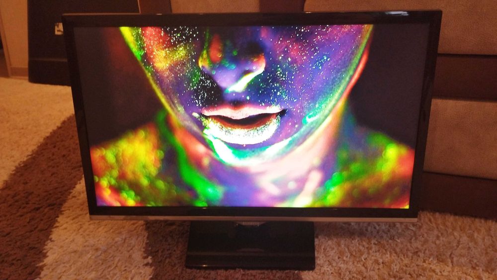 Телевизор SAMSUNG 22" FullHD