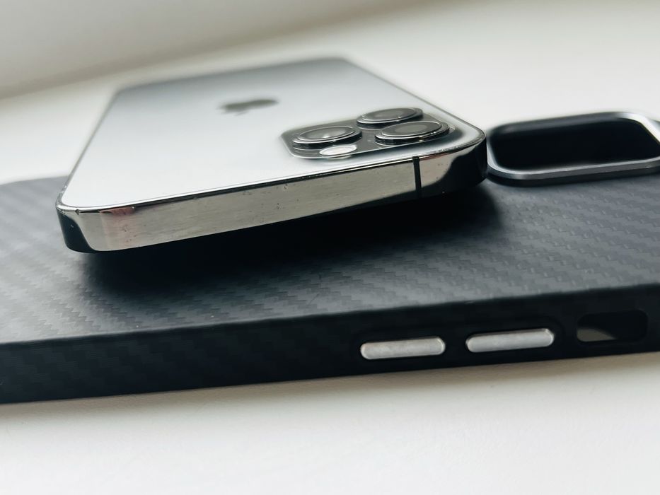 iPhone 12 pro 128gb стан чудовий iOS 19!