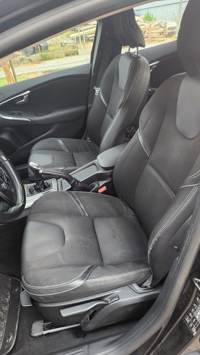 Volvo v40 1.6 D2 em excelente estado conservação