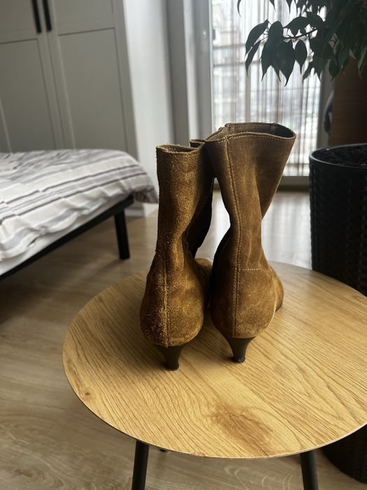 Zara замшеві чоботи черевики