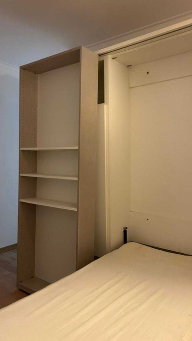 Armário com cama rebatível - Ótimo estado