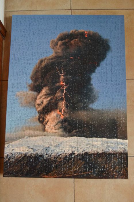 Vários puzzles 1000pcs montados