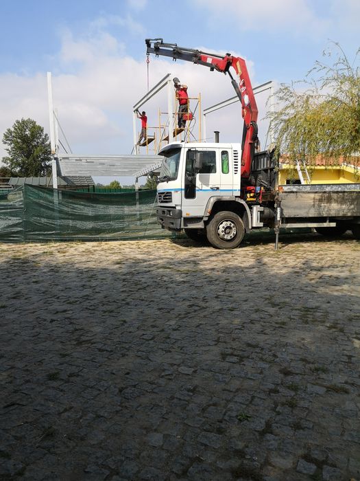 Camião grua aluguer