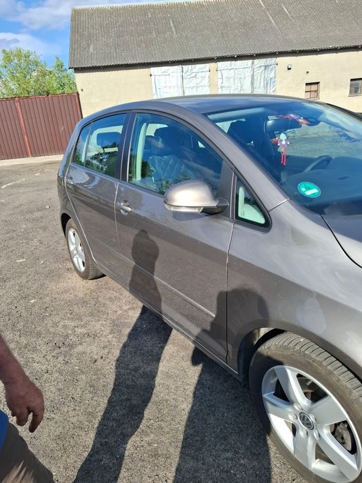 Volkswagen  V plus