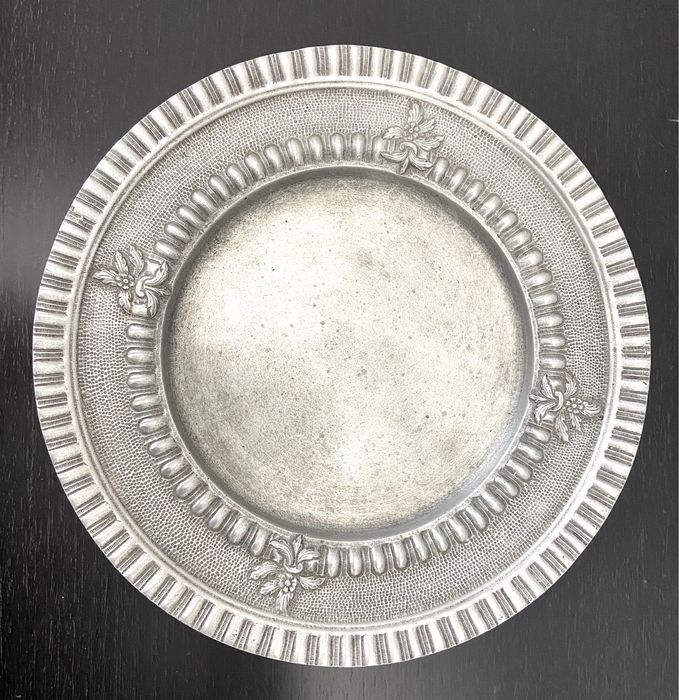Terrina centro de mesa em liga metálica - excelente estado