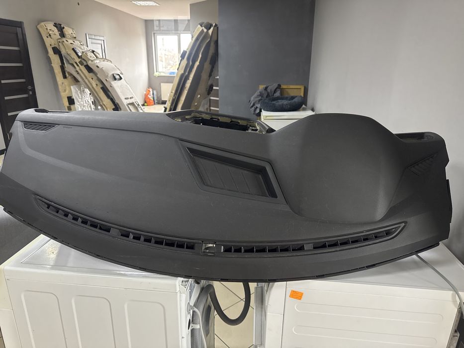 Тігуан 2 панель вживана