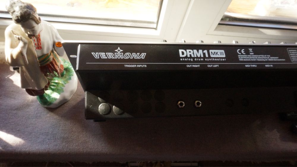 Vermona DRM1 драм машина