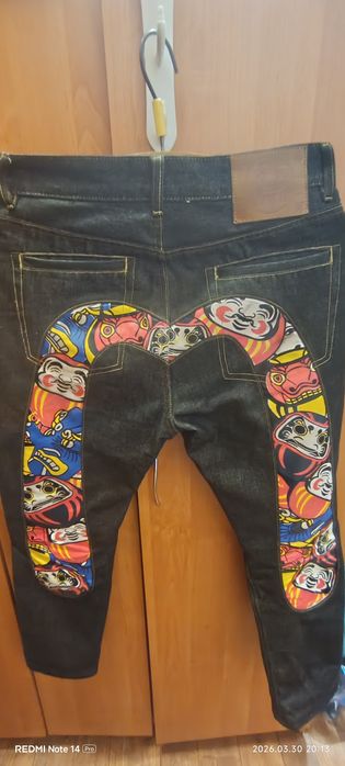 Джинсы с принтом