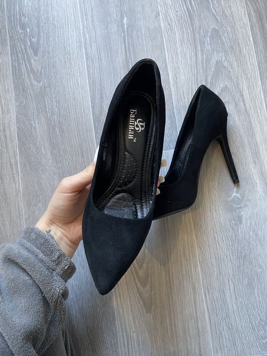 Туфлі лодочки замшеві