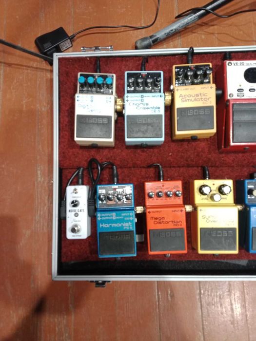 Продам    педалі ефектів до гітари