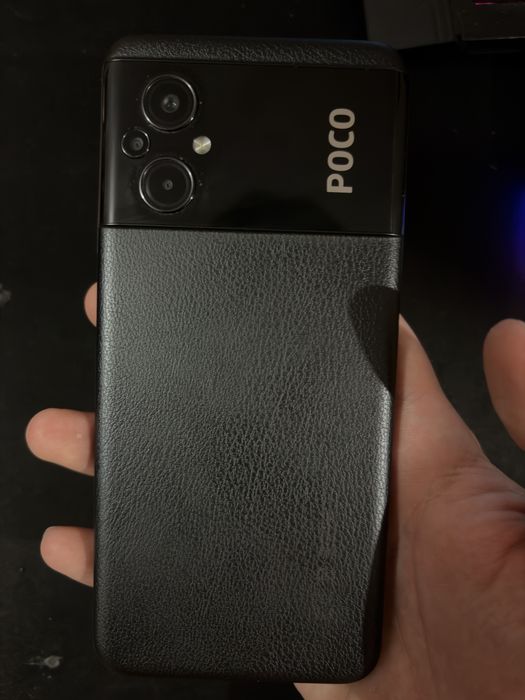 Продам Телефон Poco M5