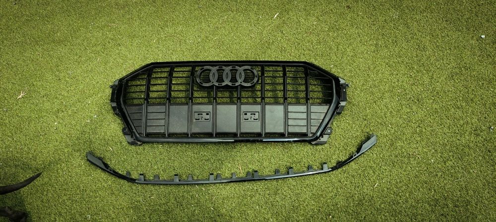Atrapa grill 18-Audi Q3 83Ab