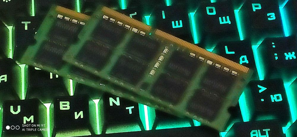 Пам'ять ДДР3 DDR3L 16GB 16ГБ 1600 8ГБ+8gb PC3L-12800S-11-13-F3 ноутбук