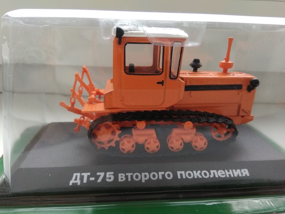 Модель трактор Hachette