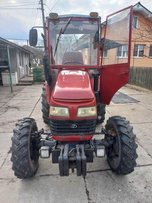 Продам трактор 35 махіндра Mahindra ( з кабіною)