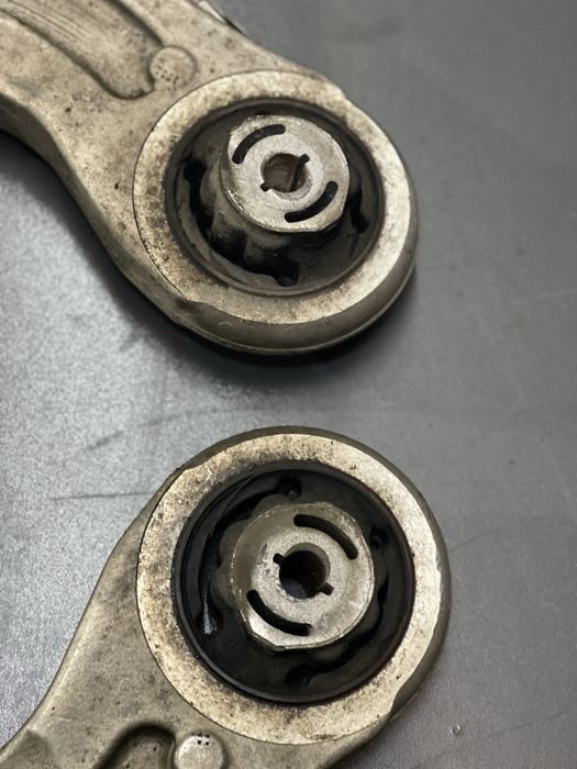 Передній ричаг важіль jeep cherokee kl 2019 2020 2021 2022