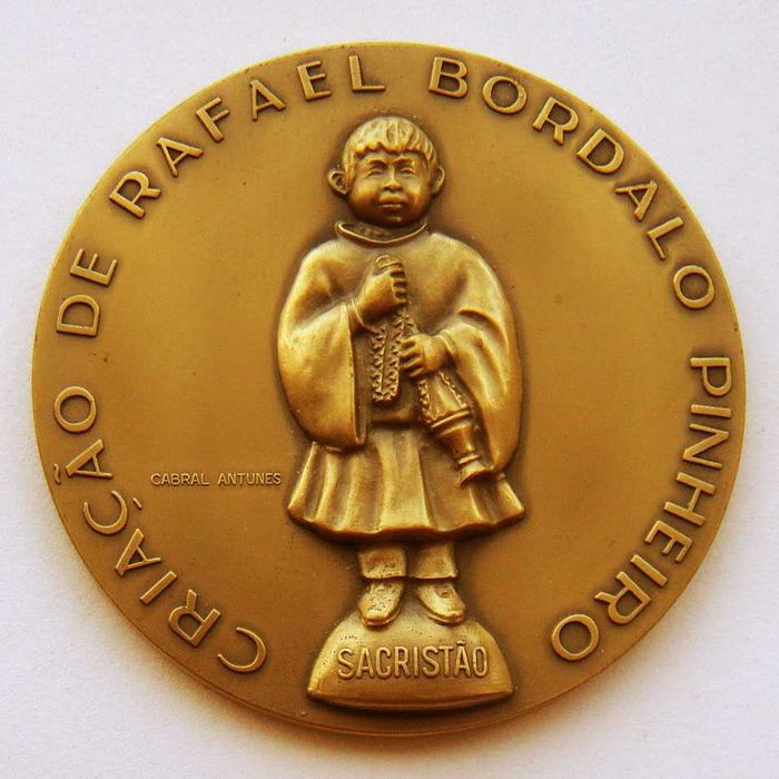 Medalha Bronze Bordalo Pinheiro SACRISTAO por C. Antunes