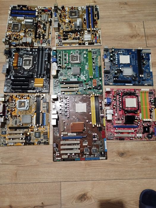 Złom komputerowy płyty procesory ram karty