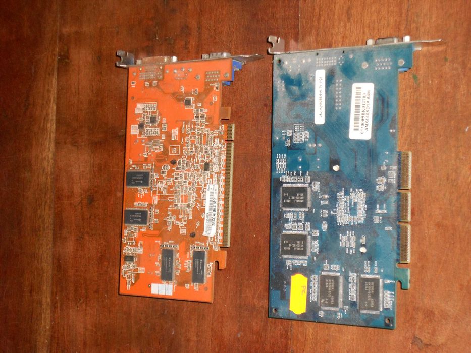 Placa grafica / adaptador multiplicador USB / placa som Aztech antiga