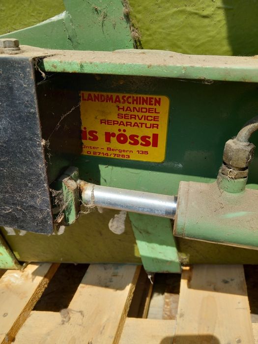 Pojemnik skrzynia kiprowana hydraulicznie do winogron owoców Rössl