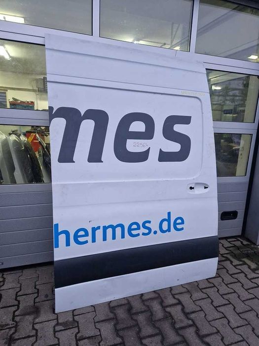 Mercedes Sprinter 907  18r.- Drzwi Prawe Boczne Przesuwne