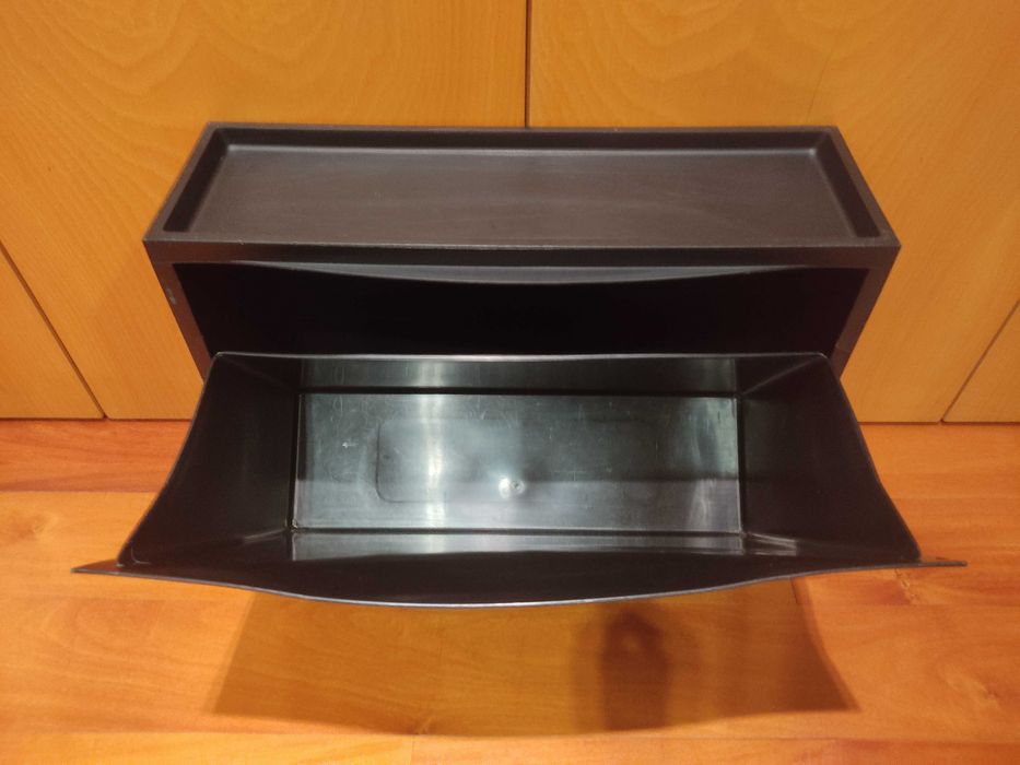 Sapateira IKEA Trones de plástico preto