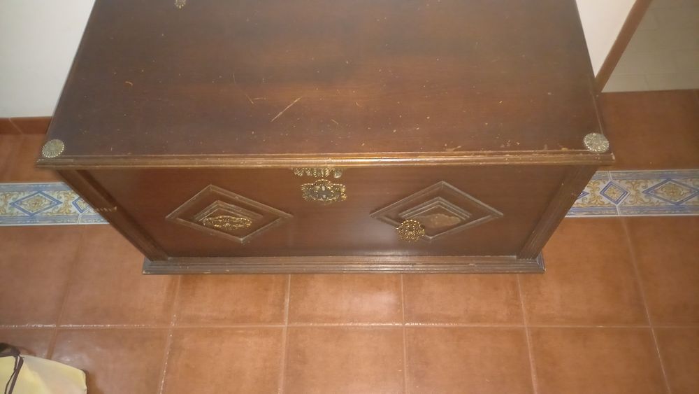 Arca antiga arrumação