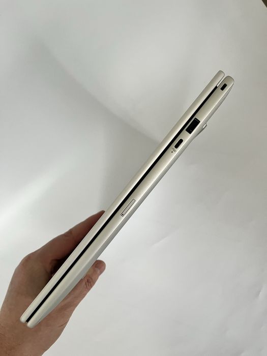 Hp elitebook 8 g1i 16 ultra 7 255u 16ram512ssd 16inch wuxga ips