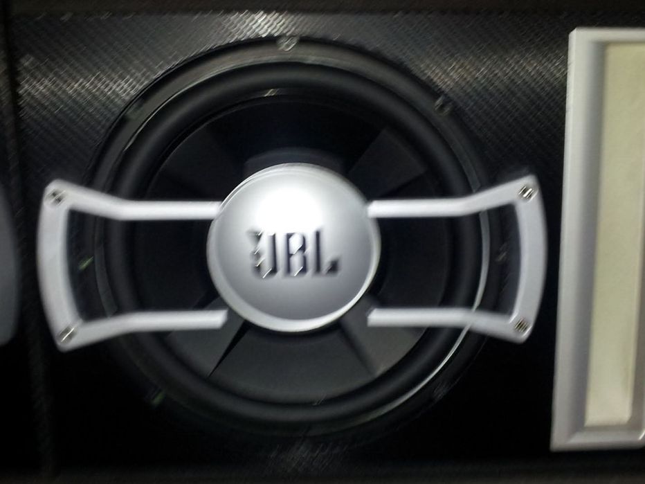 Caixas de Subwoofers jbl...Auto