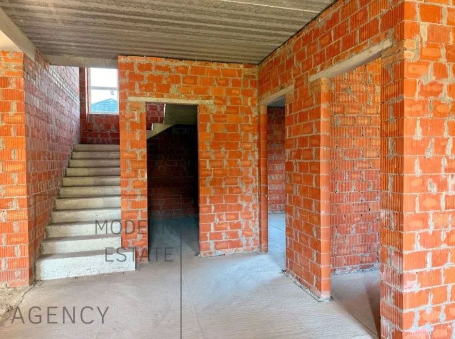 Будинок в Лісовій Бучі 215м2, участок 8 соток, продаж від власника, газ , Дом в Буче