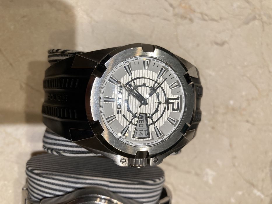 Vendo 2 Relogios