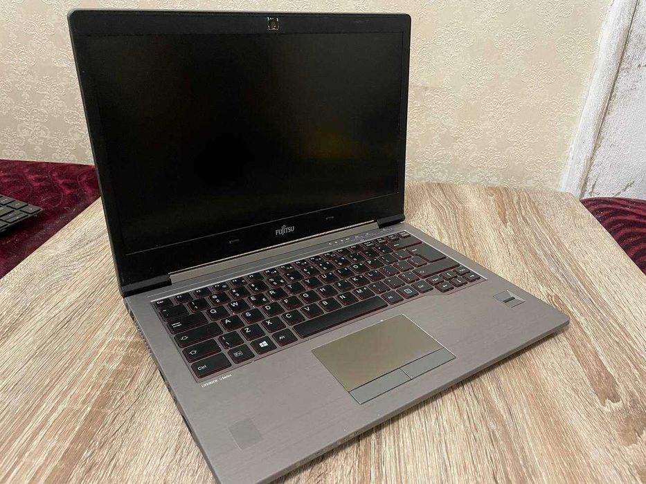 Fujitsu Lifebook U745 | i5 5300U | 4ГБ | SSD | HD+ | LTE | без АКБ