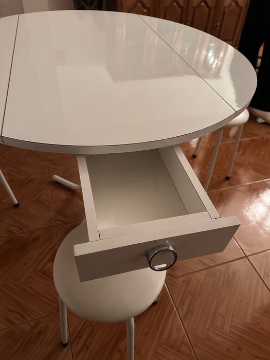 mesa de cozinha, extensível, com 4 bancos