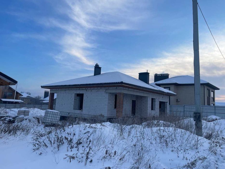 Будинок-недобудова в Станишівці, без чужого ремонту!