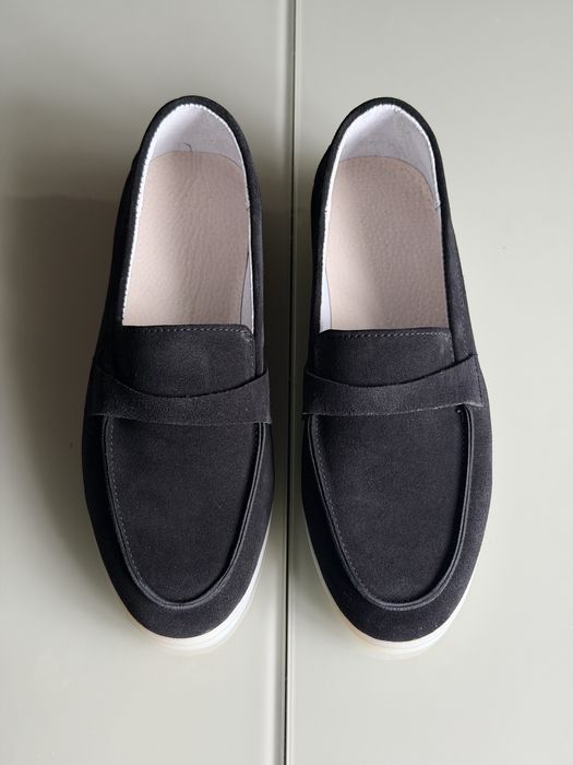 Жіночі чорні замшеві лофери 36-23.5 см