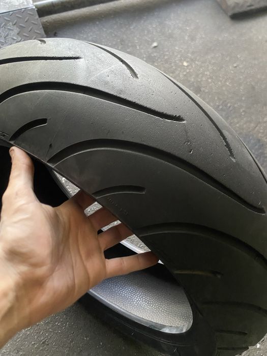 Pneu de Mota 190/50/17 - Michelin Pilot Road 2