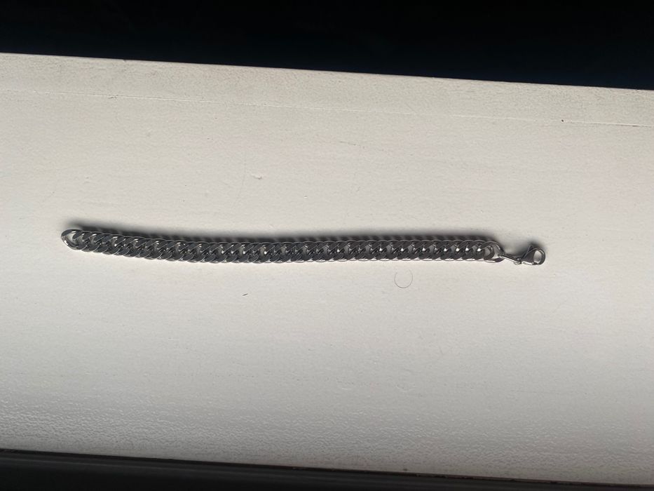 Pulseira de aço nova