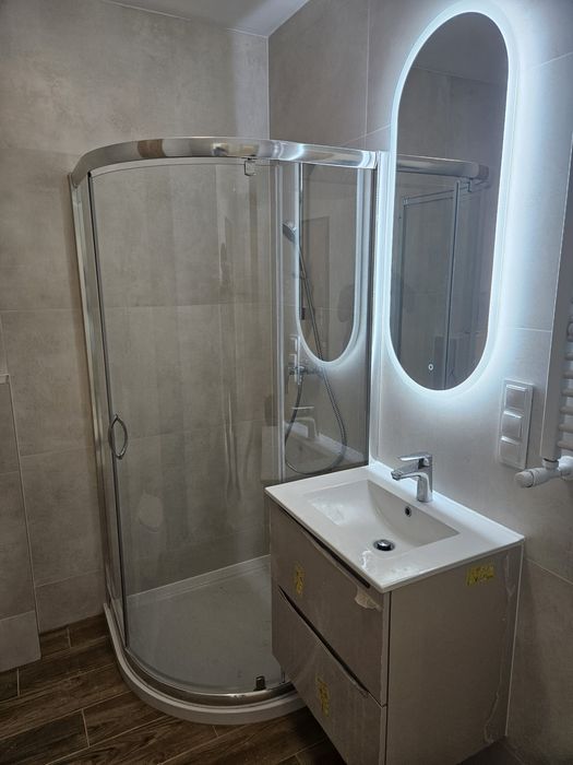 Glazurnik, usługi remontowe.